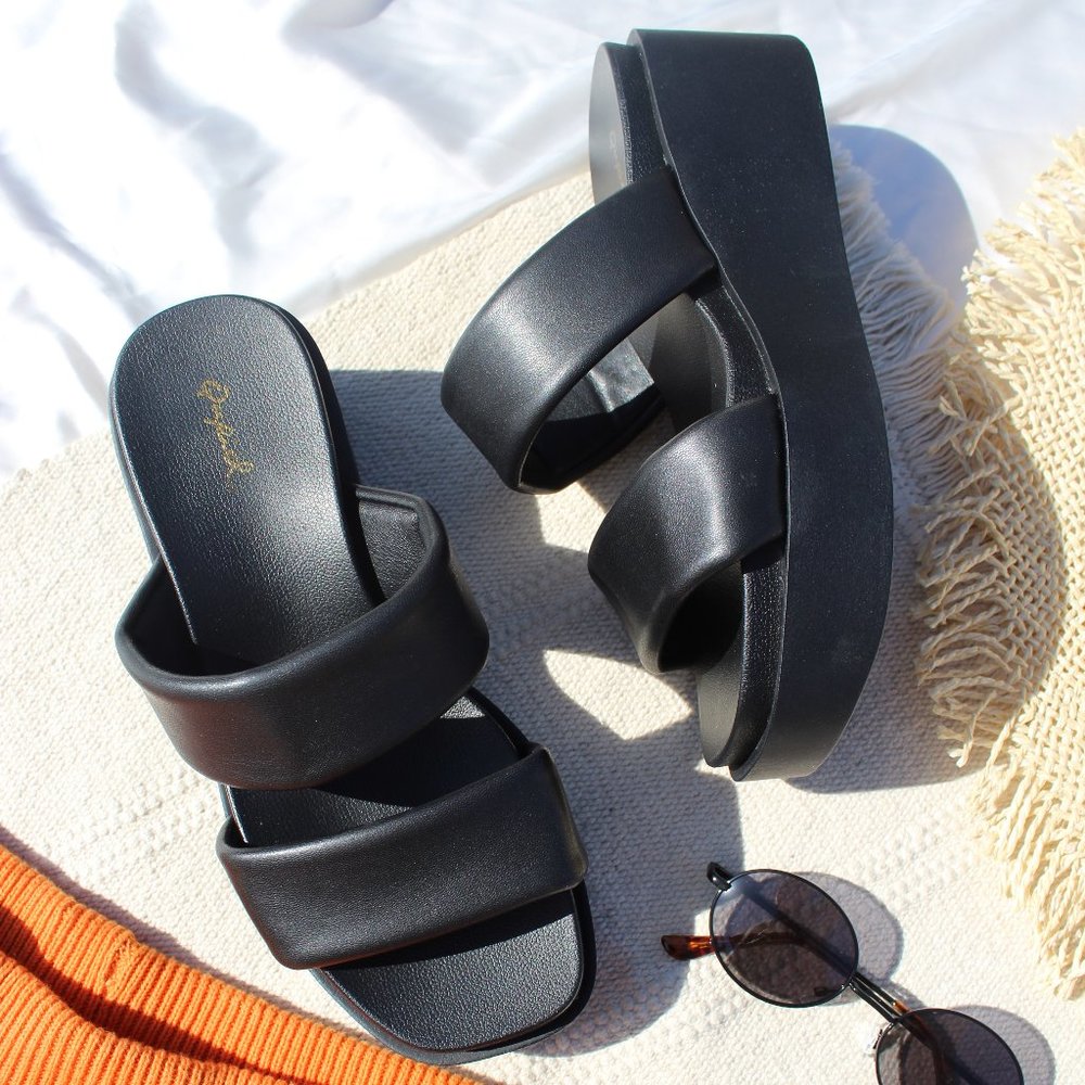 🆕Summer Faves Collection// Black Double band Sandal - Picture 5 of 8